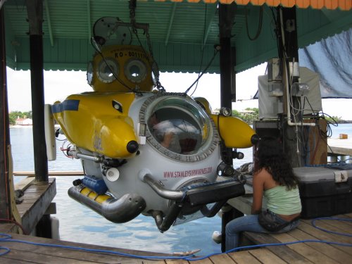 Roatan Submarine Excursion